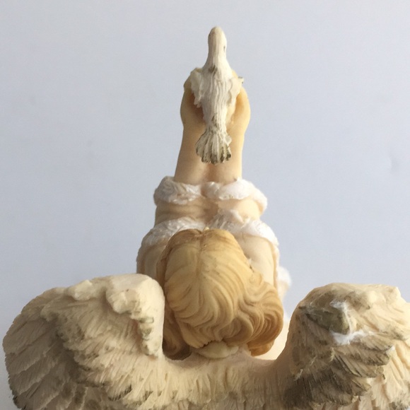 YANKEE CANDLE | Angel Tea Light Holder - Picture 10 of 10